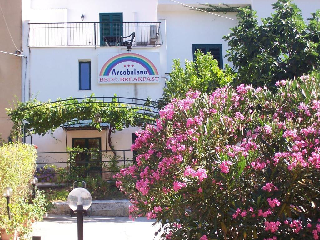 B&B Arcobaleno Cefalù Buitenkant foto